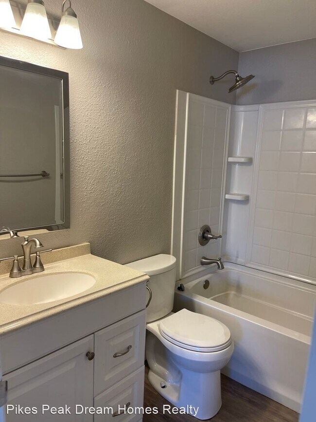 Building Photo - 2 br, 1 bath House - 7090 Alegre Circle #2