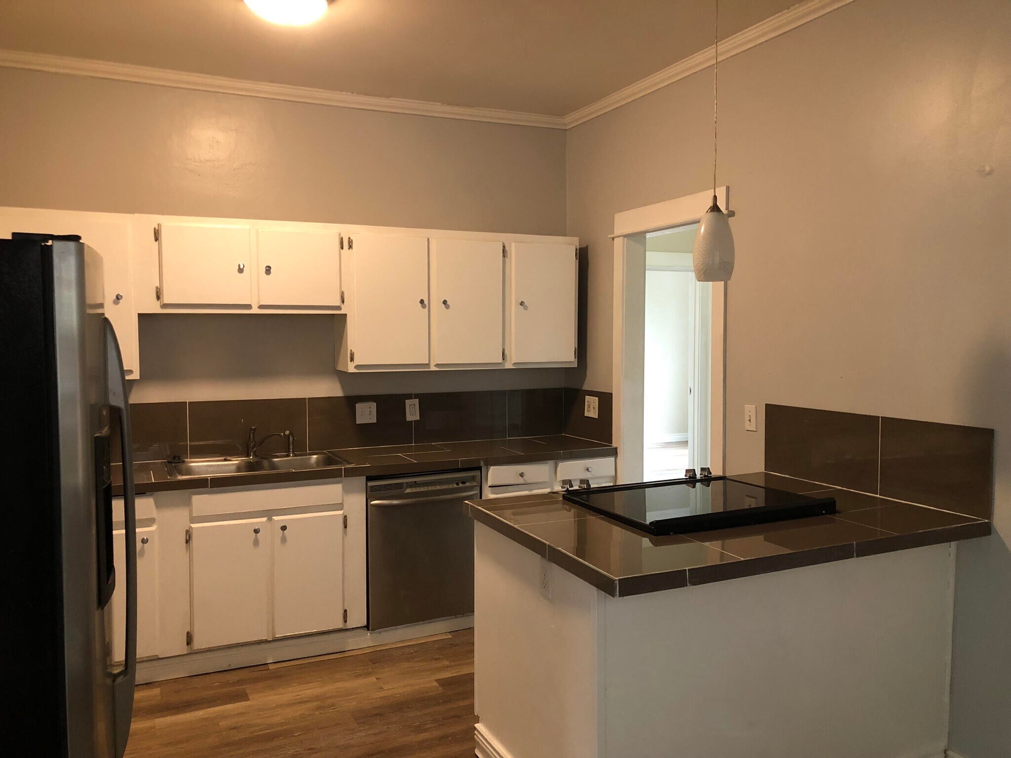 Building Photo - 5410 NE 32nd Pl.