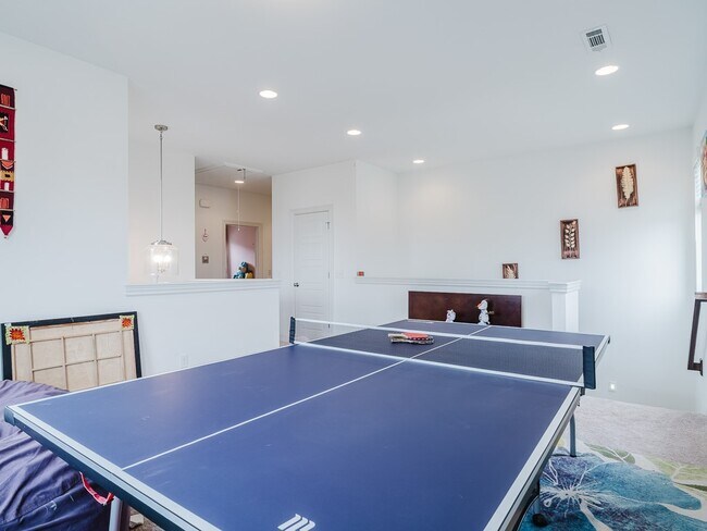 Building Photo - 5201 SW Kemptown Pl