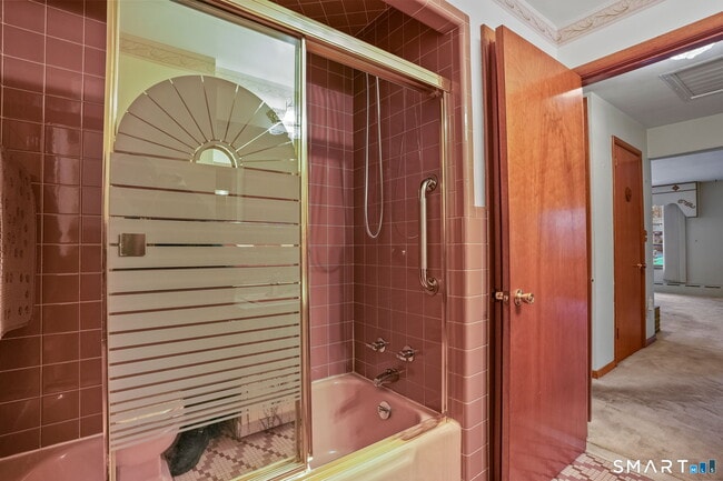 Building Photo - 4487 Madison Ave