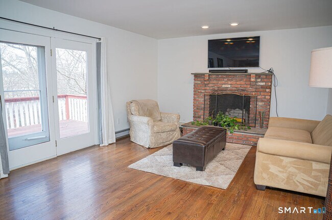 Building Photo - 100 White Birch Dr