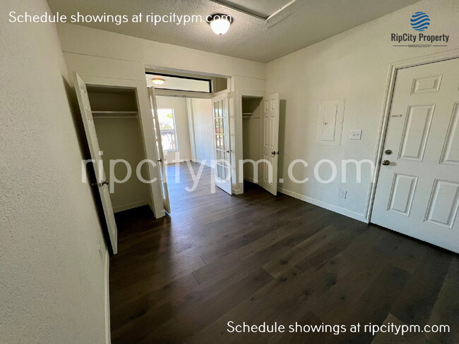 Building Photo - 827 N Lombard St