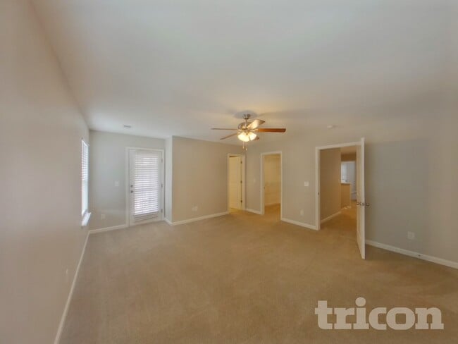 Building Photo - 108 Dalston Rd