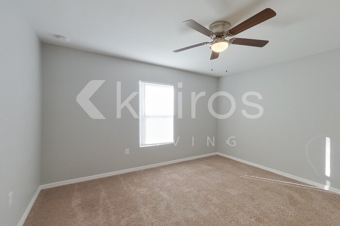 Building Photo - 54 Beth Ave S