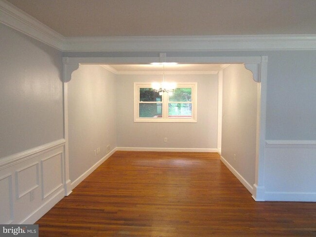 Building Photo - 5515 Helmont Dr