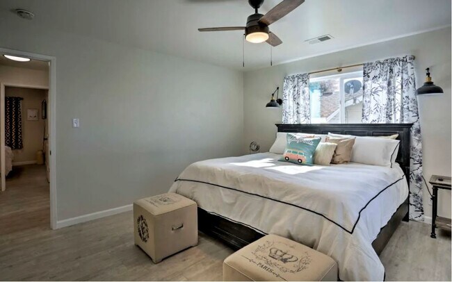 Building Photo - 40902 Ely Way