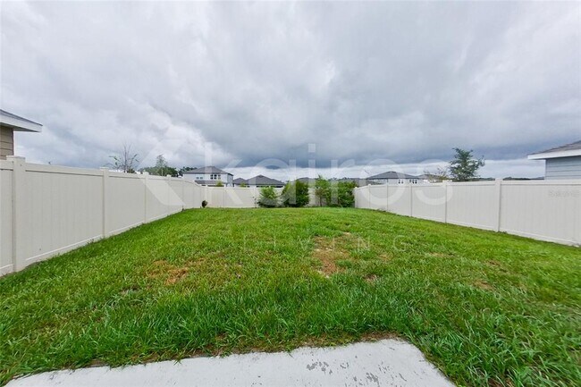 Building Photo - 4451 SW 85 Ln