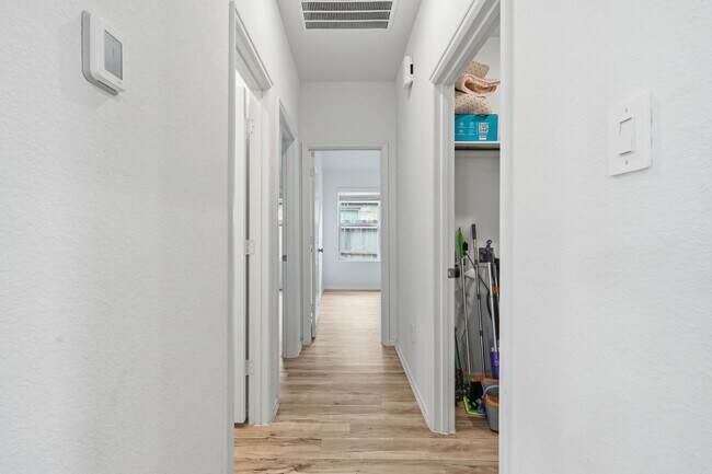 Building Photo - 2822 Paradise Rdg Wy