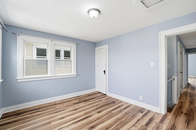 Building Photo - 212 E Hudson St