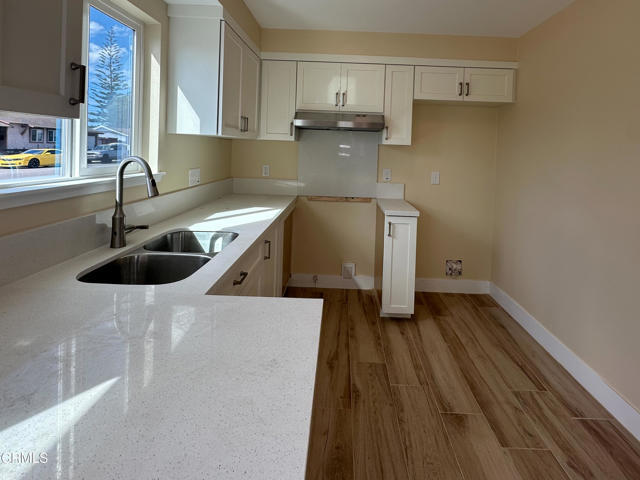 Primary Photo - 237 Brucker Rd W