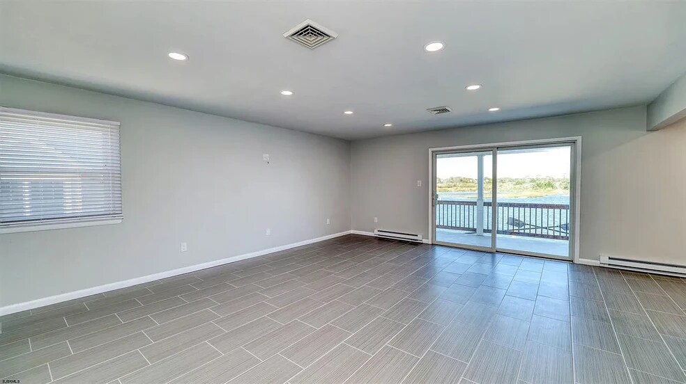 Building Photo - 6713 Monmouth Ave