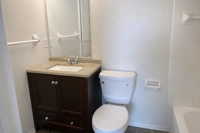 Building Photo - 217 Church St