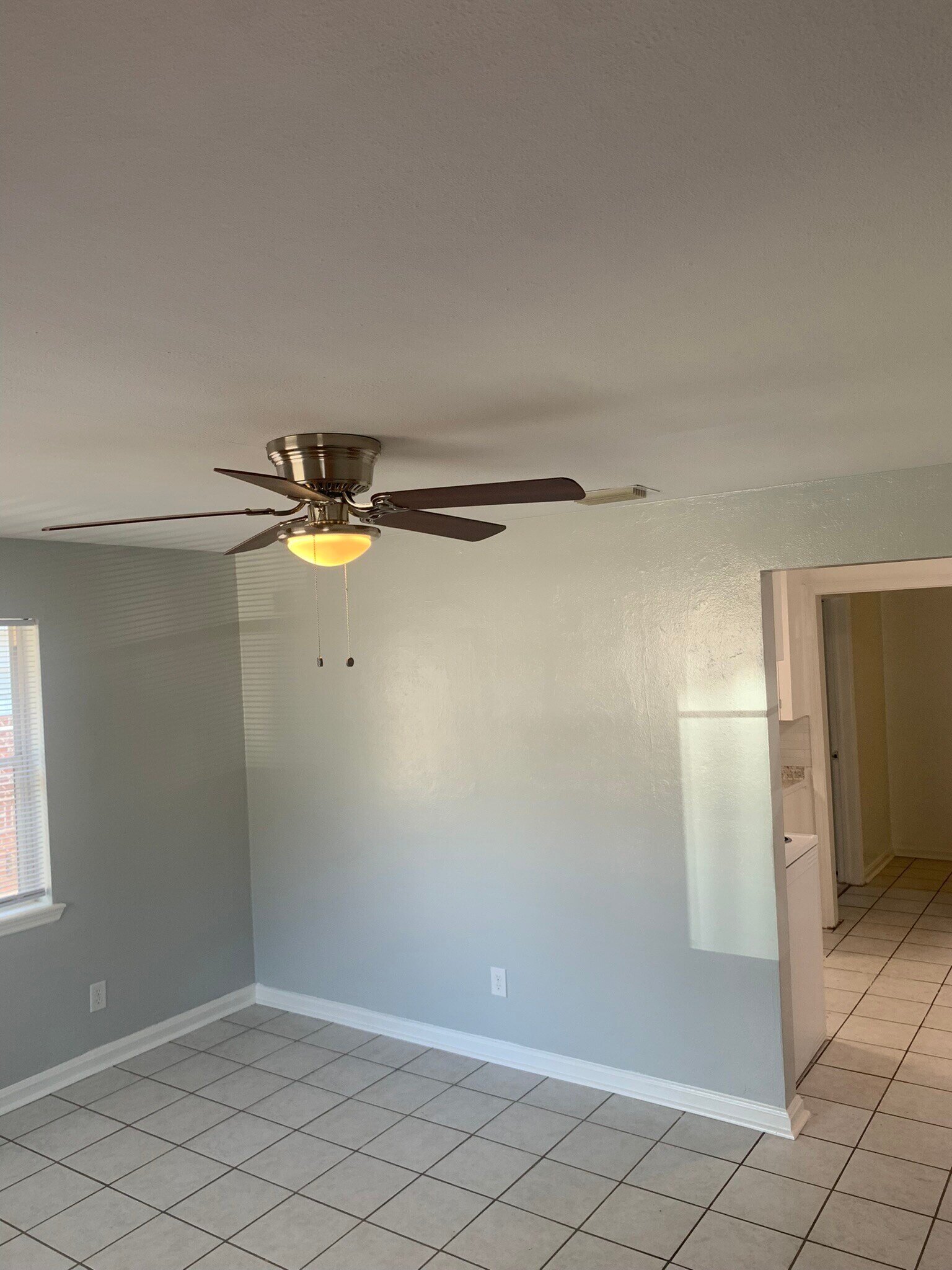 Building Photo - 2554 Ernest St