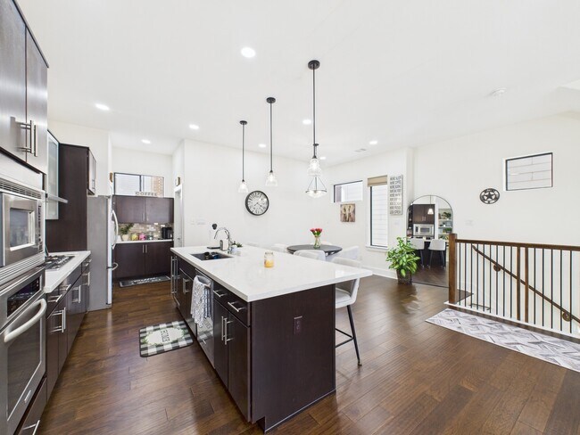 Building Photo - 1404 Spring St