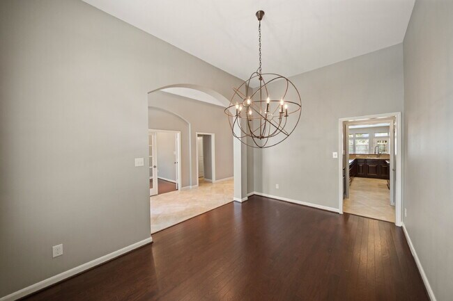 Building Photo - Move-in Ready!  Beautiful Perry Home One Story Home!