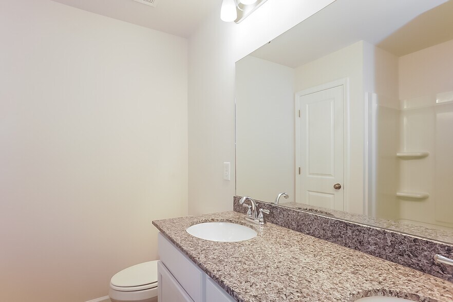 Building Photo - 581 Count Fleet Ct