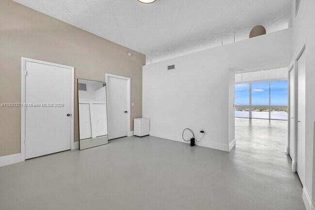 Building Photo - 7934 West Dr