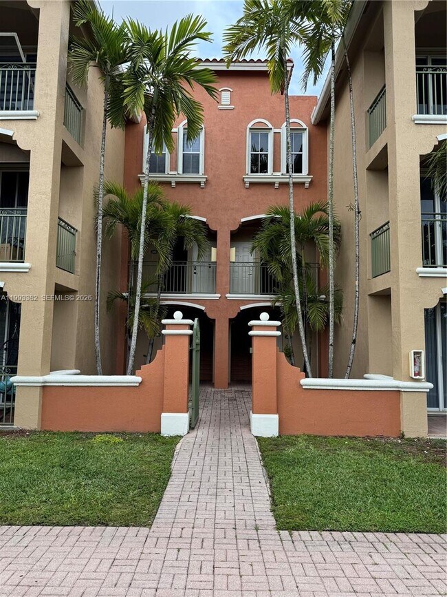 Building Photo - 6440 NW 114th Ave