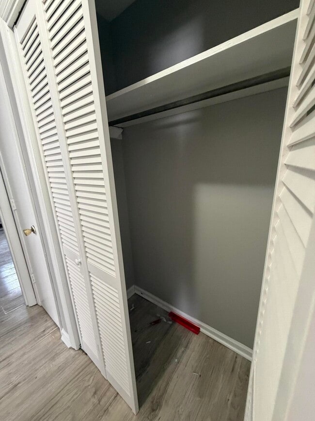 Building Photo - 343 Rebel Rd