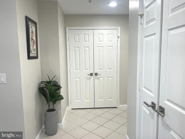 Building Photo - 12020 Taliesin Pl