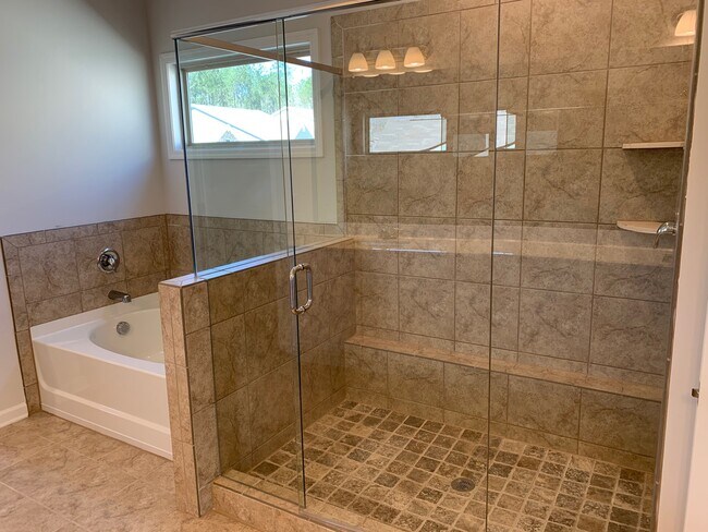 Building Photo - 3561 Creek Hollow