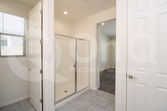 Building Photo - 16090 W Shaw Butte Dr