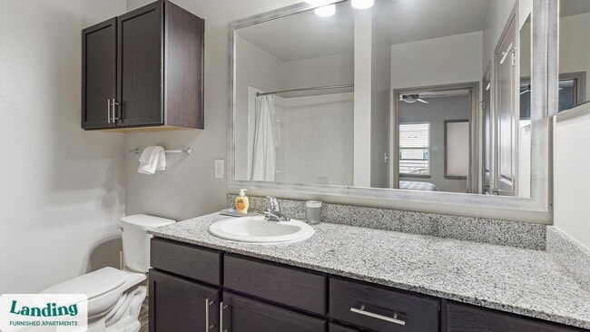 Building Photo - 650 S Main St