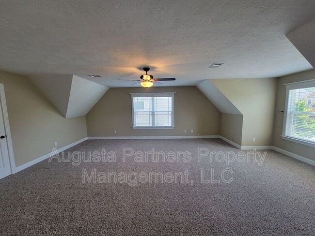 Building Photo - 841 Herrington Dr