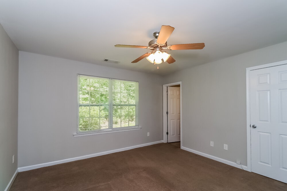 Building Photo - 4999 Galbraith Cir
