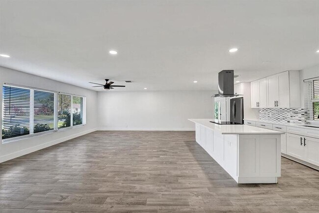 Building Photo - 11600 NW 26th St
