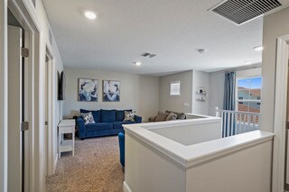 Building Photo - Like New Townhome in Heritage Oaks!