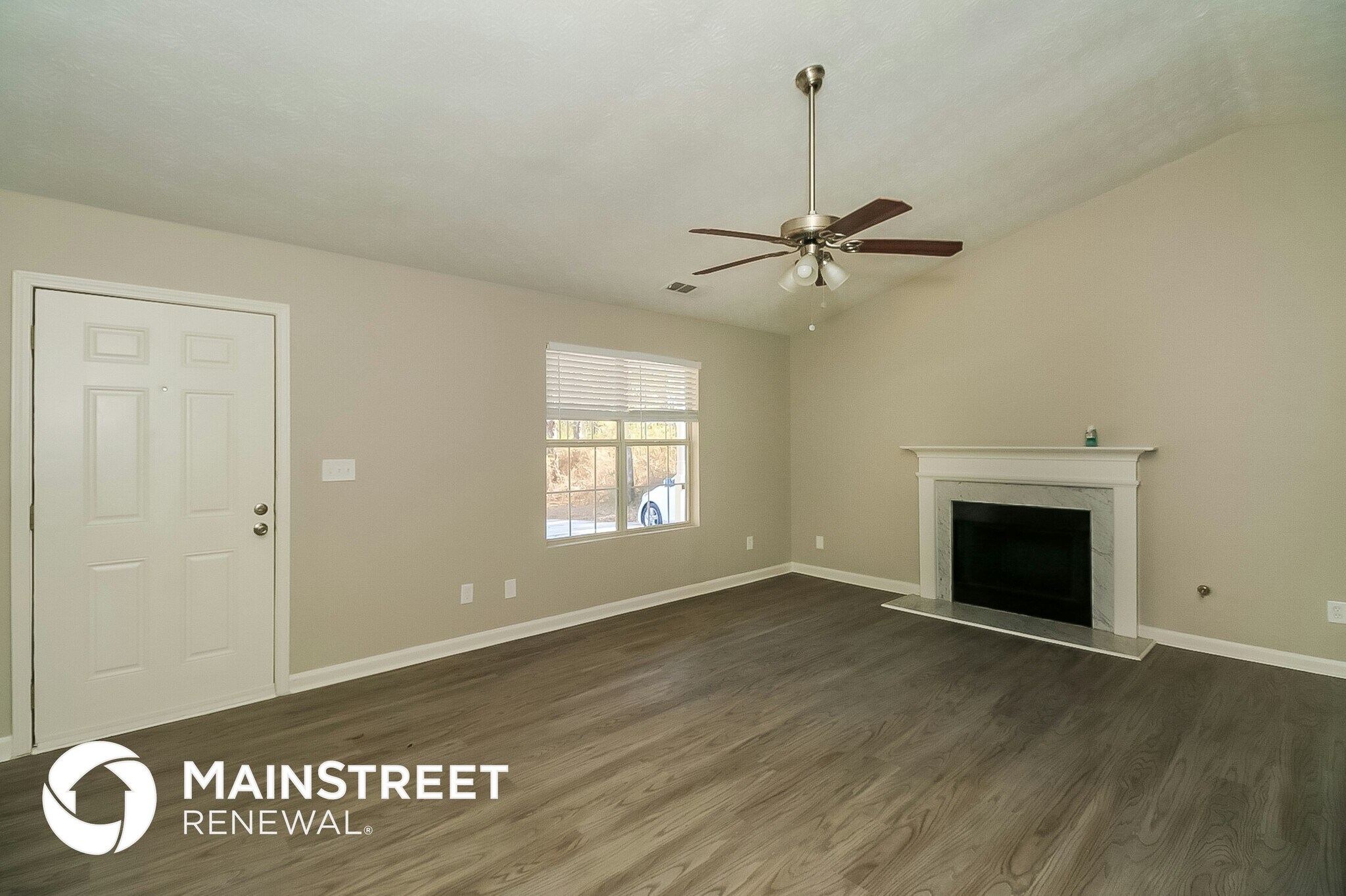 Building Photo - 135 Bond Dr