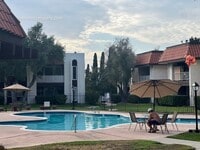 Building Photo - Beautiful 2 bedroom Condo