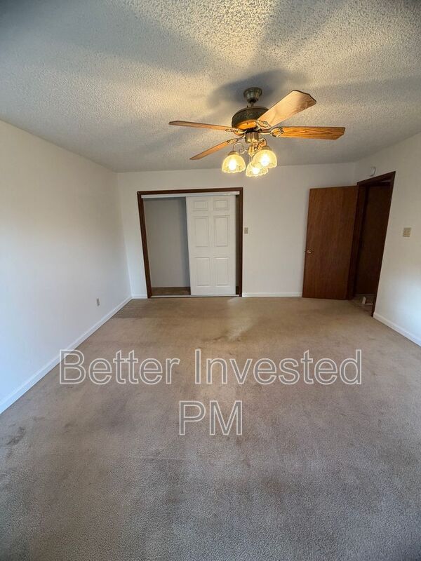 Building Photo - 1215 Marwen Dr