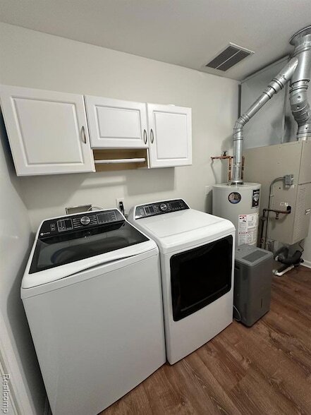 Building Photo - 6939 Alma Ct