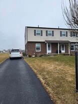 Building Photo - 610 Cricket Ln