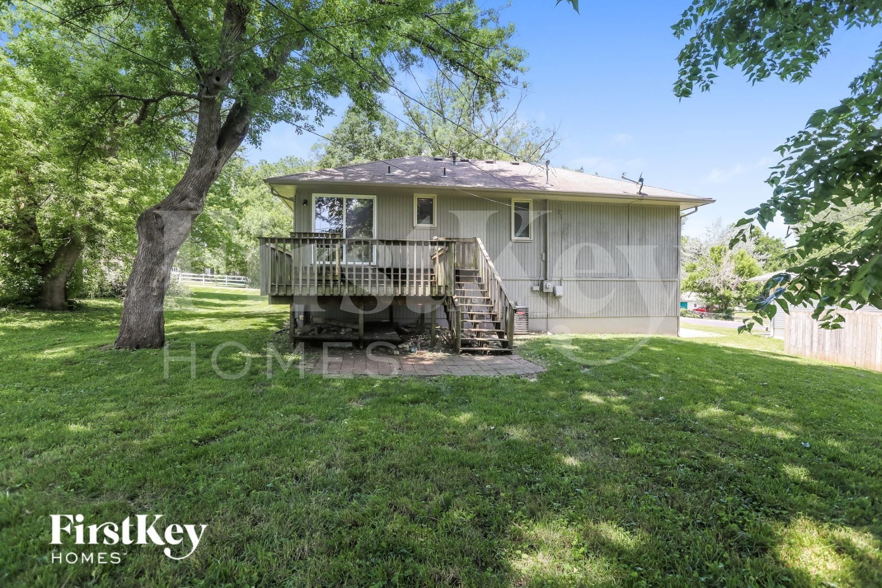 Building Photo - 15605 Allen Ave