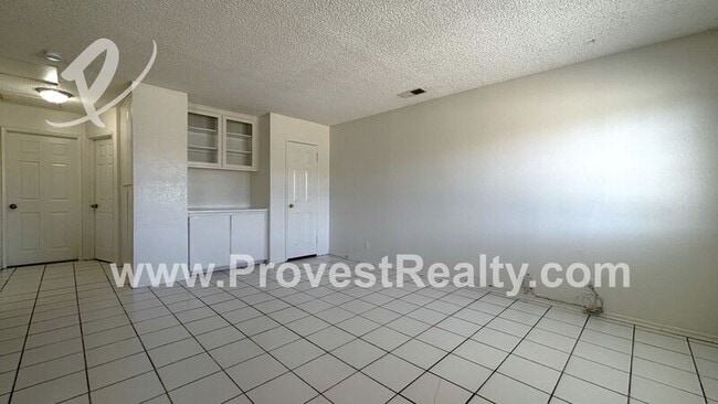 Building Photo - 12769 Kiowa Rd