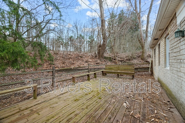 Building Photo - 600 Camp Meeting Rd