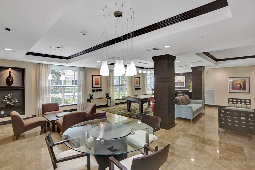 Lounge w/a Pool Table & Bar Area - 2401 NE 65th St