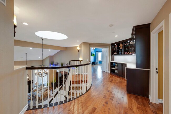 Building Photo - 9598 Naples Dr