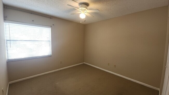 Building Photo - Conquistador 2 Bed 2 Bath - Just steps from the pool!