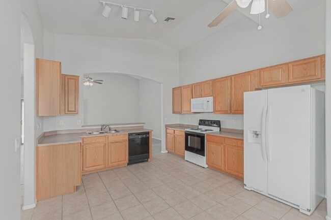 Building Photo - 11914 N 150th Ln