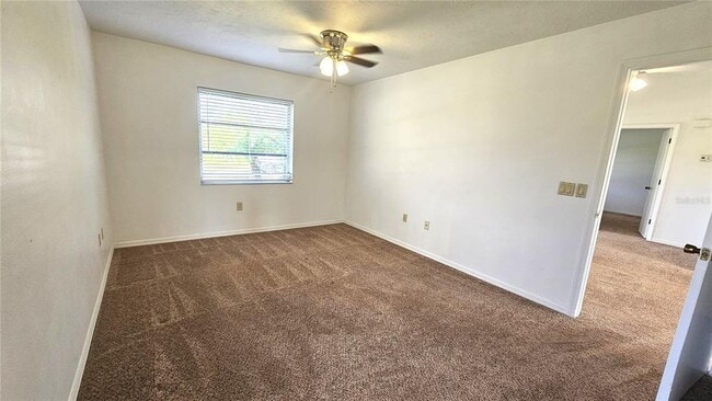 Building Photo - 6462 Mechler St