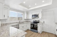 Building Photo - 2291 W Orchid Ln