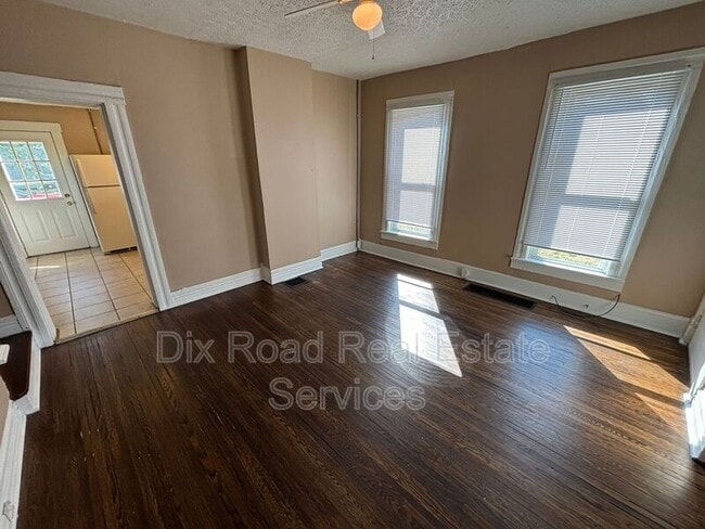 Building Photo - 920 Garden Ave