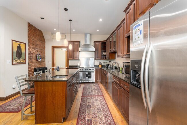 Building Photo - 2633 Adams Mill Rd NW