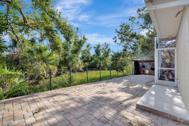 Building Photo - Beautiful 4 bed/ 2.5 bath Rental ~ Sarasota