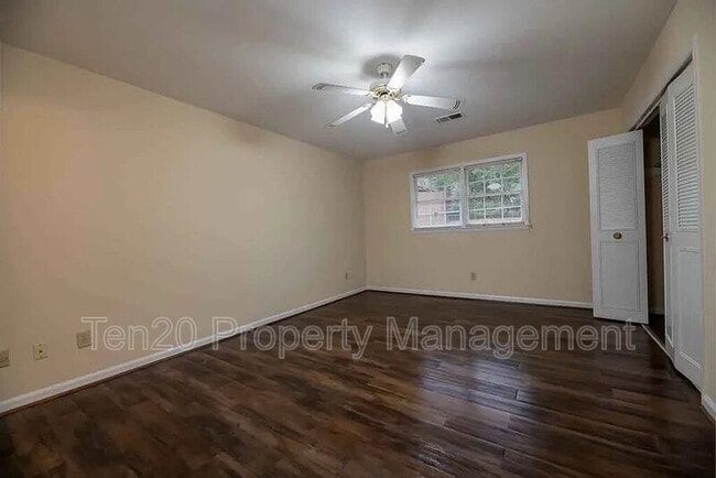 Building Photo - 5207 Grady Dr