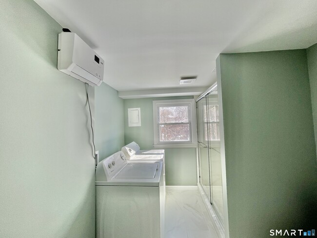 Building Photo - 62 Cambridge Dr